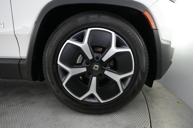 2023 Rivian R1T — photo 16 of 25