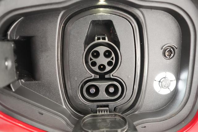 2022 Ford Mustang Mach-E — photo 8 of 24