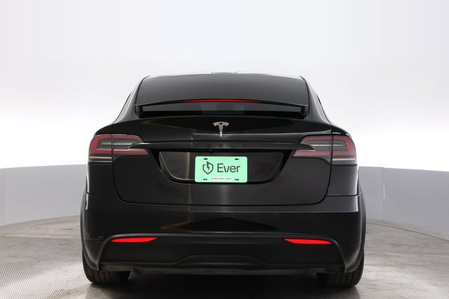 2023 Tesla Model X — photo 12 of 28