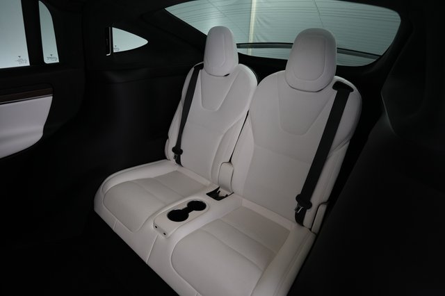 2023 Tesla Model X — photo 20 of 28