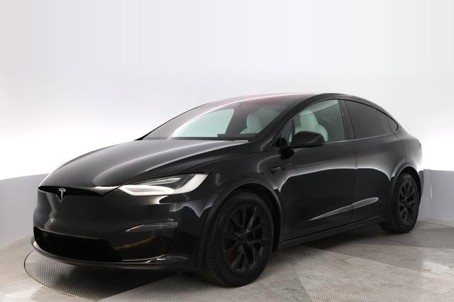 2023 Tesla Model X — VIN 7SAXCBE56PF381745