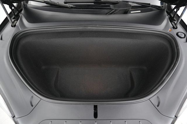 2023 Tesla Model X — photo 25 of 28