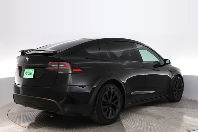 2023 Tesla Model X — photo 2 of 28