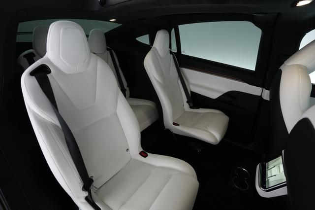 2023 Tesla Model X — photo 4 of 28