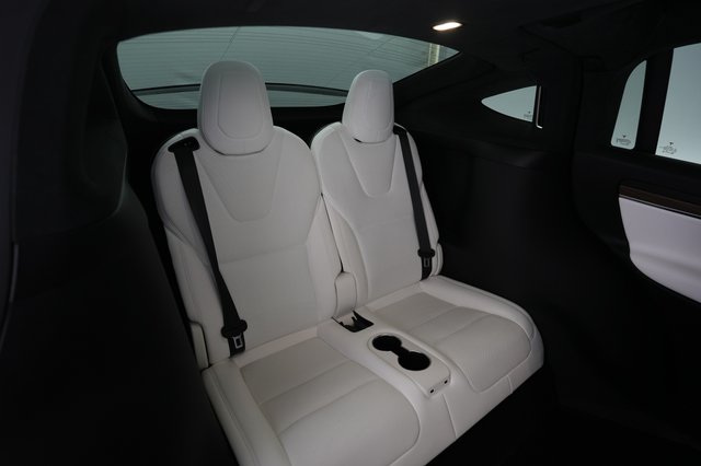 2023 Tesla Model X — photo 21 of 28