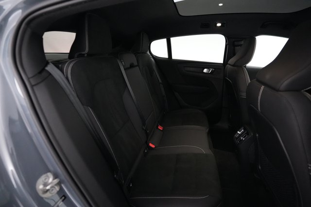 2023 Volvo C40 Recharge — photo 4 of 22