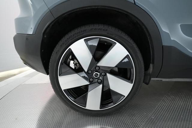 2023 Volvo C40 Recharge — photo 7 of 22