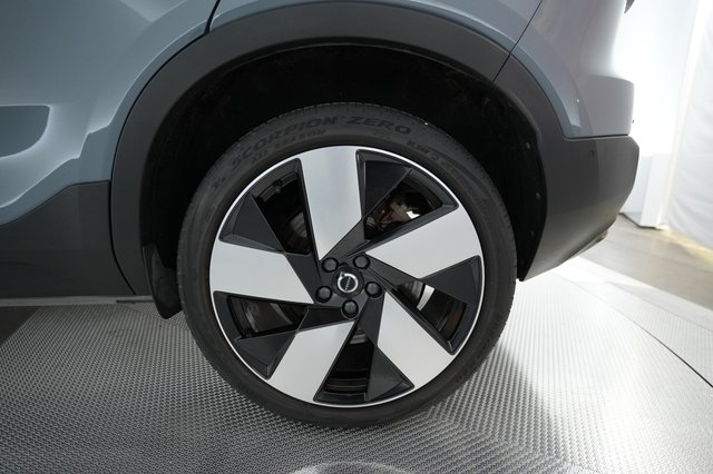 2023 Volvo C40 Recharge — photo 15 of 22