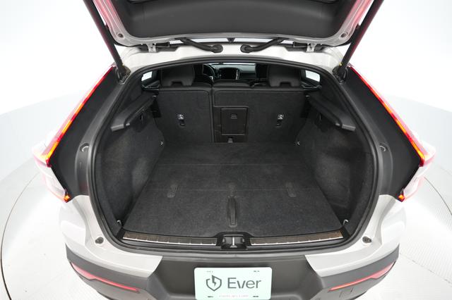 2023 Volvo C40 Recharge — photo 6 of 19