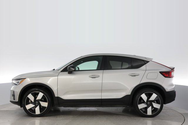 2023 Volvo C40 Recharge — photo 12 of 19