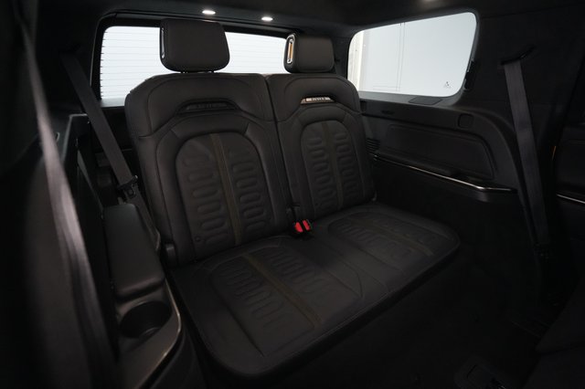 2023 Rivian R1S — photo 21 of 26