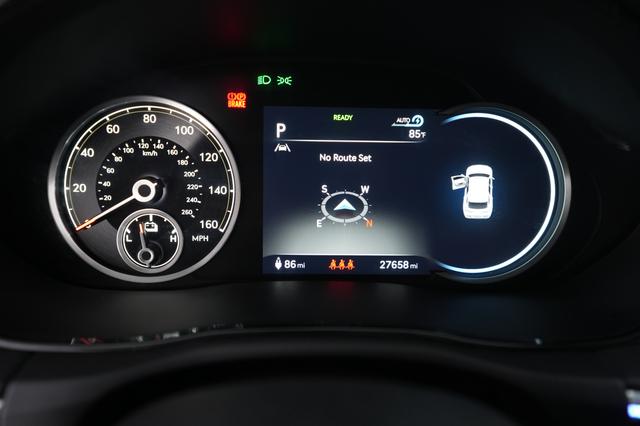 2023 Genesis Electrified GV70 — photo 5 of 22