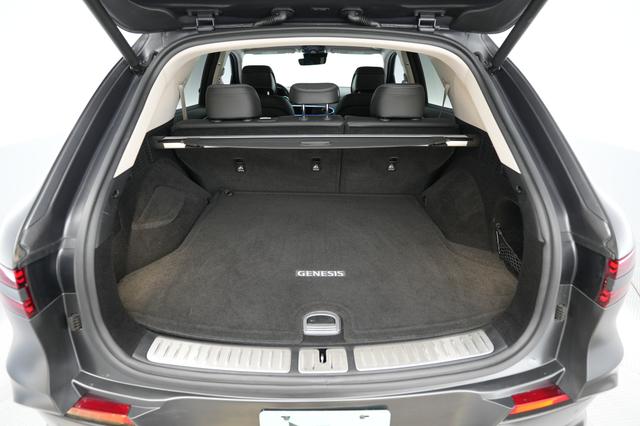 2023 Genesis Electrified GV70 — photo 6 of 22