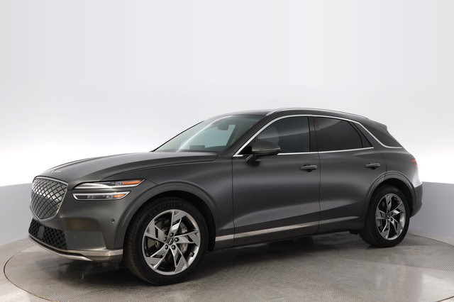 2023 Genesis Electrified GV70 — photo 14 of 22