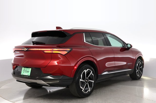 2024 Chevrolet Equinox EV — photo 2 of 21