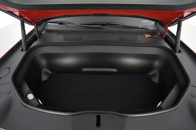 2024 Rivian R1S — photo 23 of 24