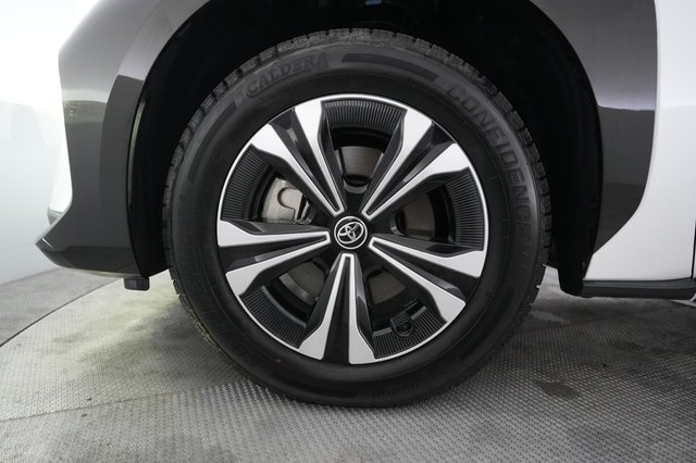 2023 Toyota bZ4X — photo 15 of 25