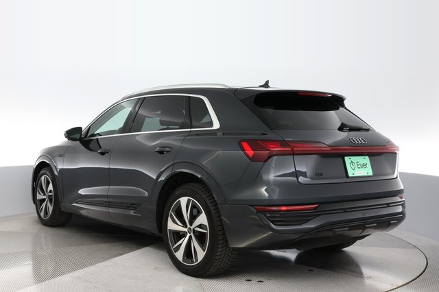 2024 Audi Q8 e-tron — photo 11 of 22