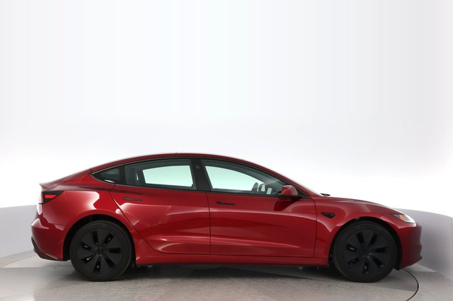 2024 Tesla Model 3 — photo 10 of 21