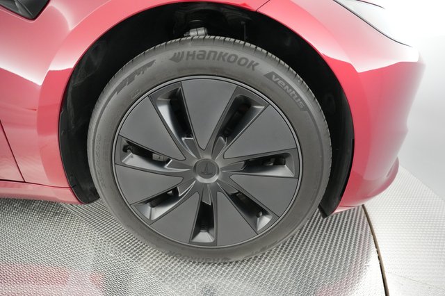 2024 Tesla Model 3 — photo 15 of 21