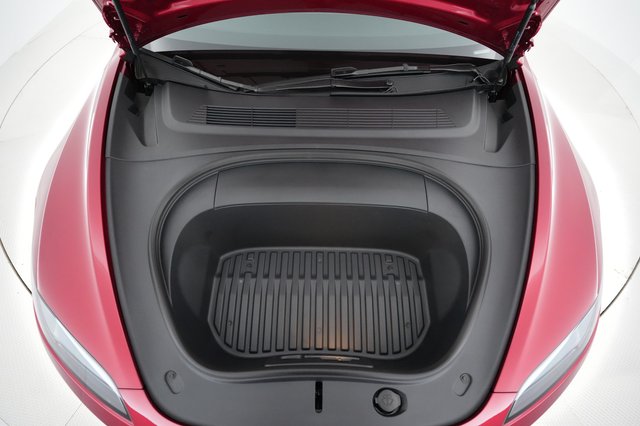 2024 Tesla Model 3 — photo 18 of 21