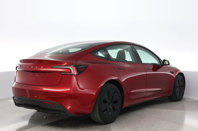 2024 Tesla Model 3 — photo 2 of 21