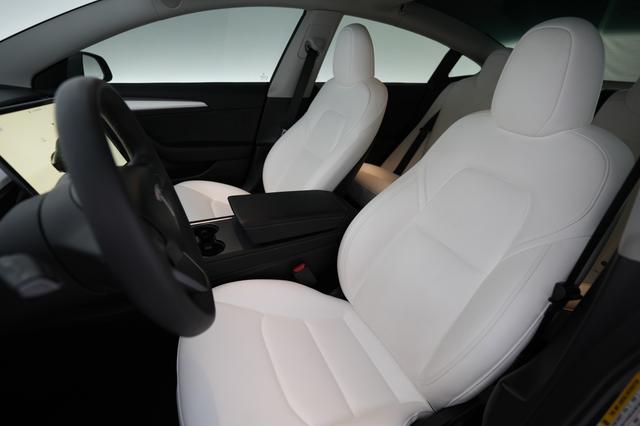2023 Tesla Model 3 — photo 3 of 24