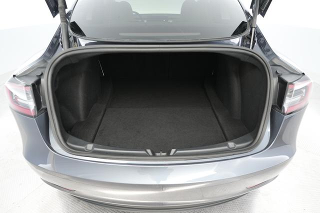 2023 Tesla Model 3 — photo 6 of 24