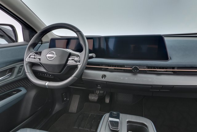 2025 Nissan Ariya — photo 18 of 22