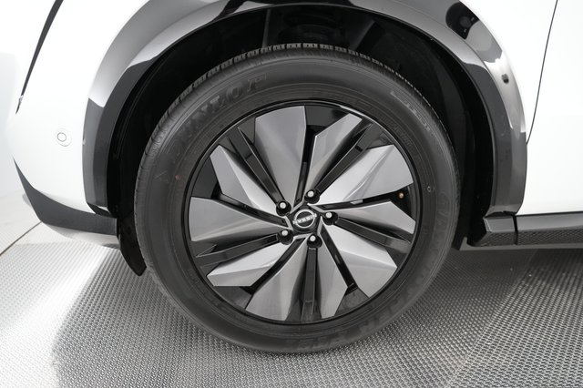 2025 Nissan Ariya — photo 14 of 22
