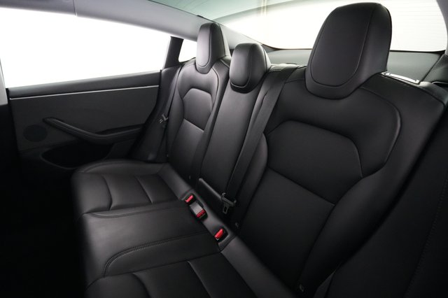 2025 Tesla Model 3 — photo 19 of 24