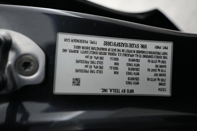 2025 Tesla Model 3 — photo 24 of 24