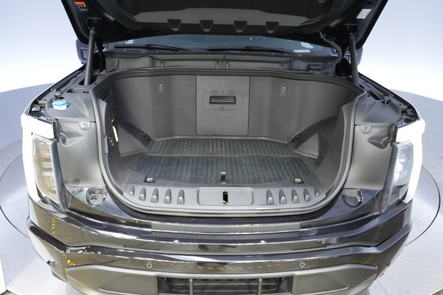 2024 Ford F-150 Lightning — photo 15 of 18