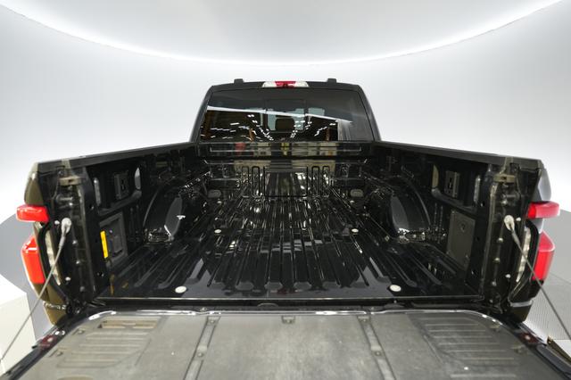 2024 Ford F-150 Lightning — photo 6 of 18