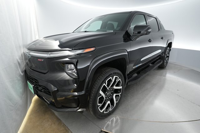 2024 Chevrolet Silverado EV — VIN 1GC40ZEL1RU303108