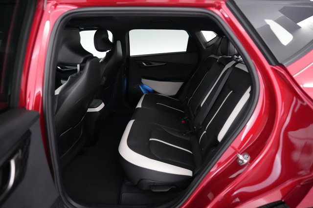 2025 Kia EV6 — photo 17 of 22