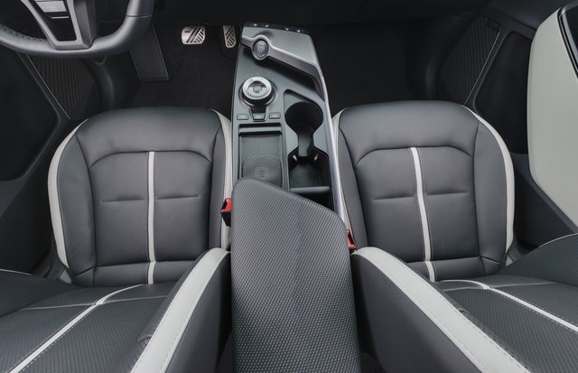2025 Kia EV6 — photo 20 of 22