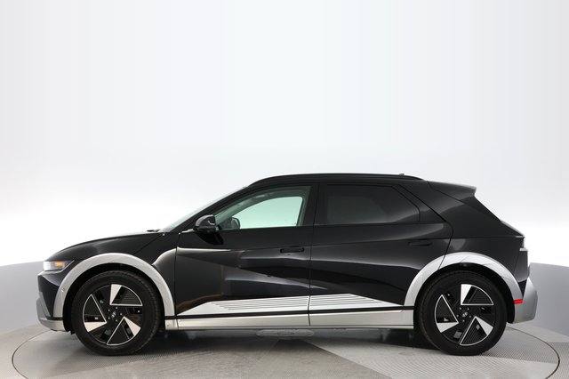 2025 Hyundai IONIQ 5 — photo 12 of 22
