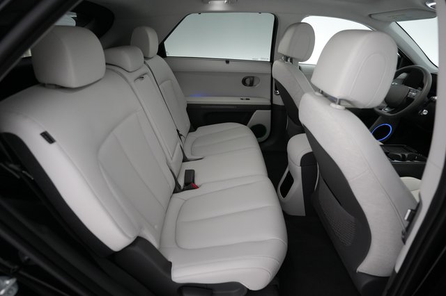 2025 Hyundai IONIQ 5 — photo 4 of 22
