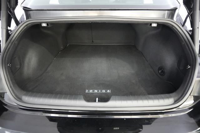 2024 Hyundai IONIQ 6 — photo 6 of 24