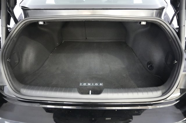 2024 Hyundai IONIQ 6 — photo 6 of 24
