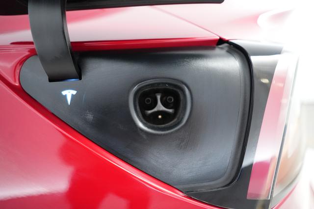 2022 Tesla Model 3 — photo 8 of 22