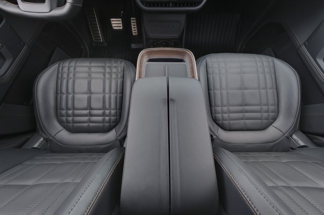 2025 Rivian R1T — photo 20 of 22