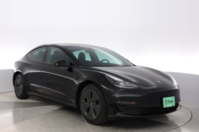 2023 Tesla Model 3 — photo 10 of 24