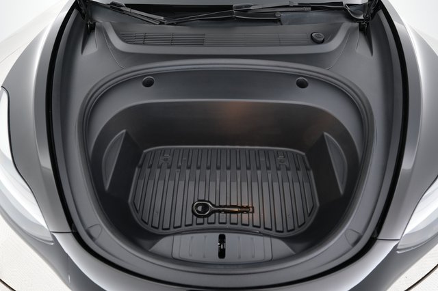 2023 Tesla Model 3 — photo 23 of 24