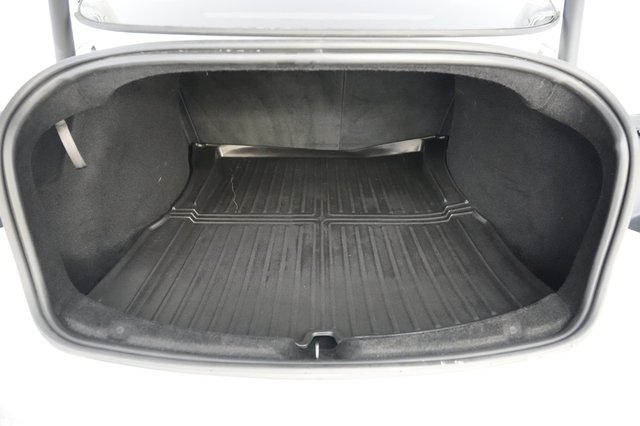 2025 Tesla Model 3 — photo 6 of 21