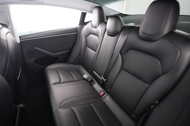 2025 Tesla Model 3 — photo 19 of 21