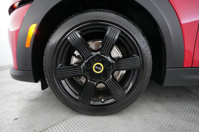 2022 MINI Cooper SE — photo 15 of 23