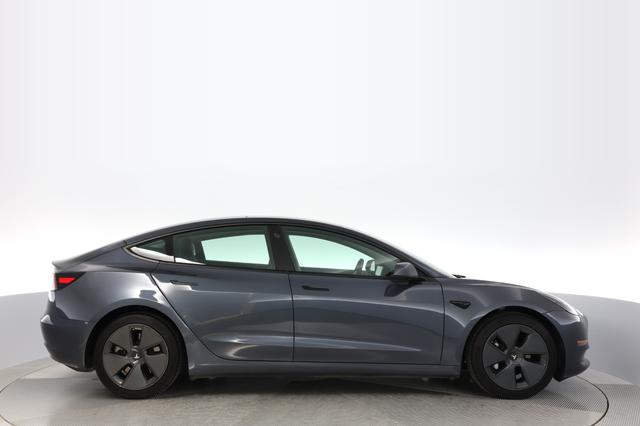 2023 Tesla Model 3 — photo 10 of 24