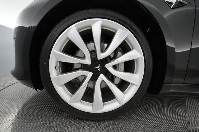2019 Tesla Model 3 — photo 17 of 24